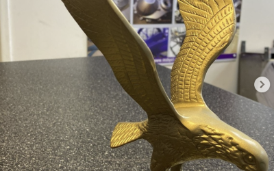 Bonnet Mascot Finished in Clear Coat Ceramic