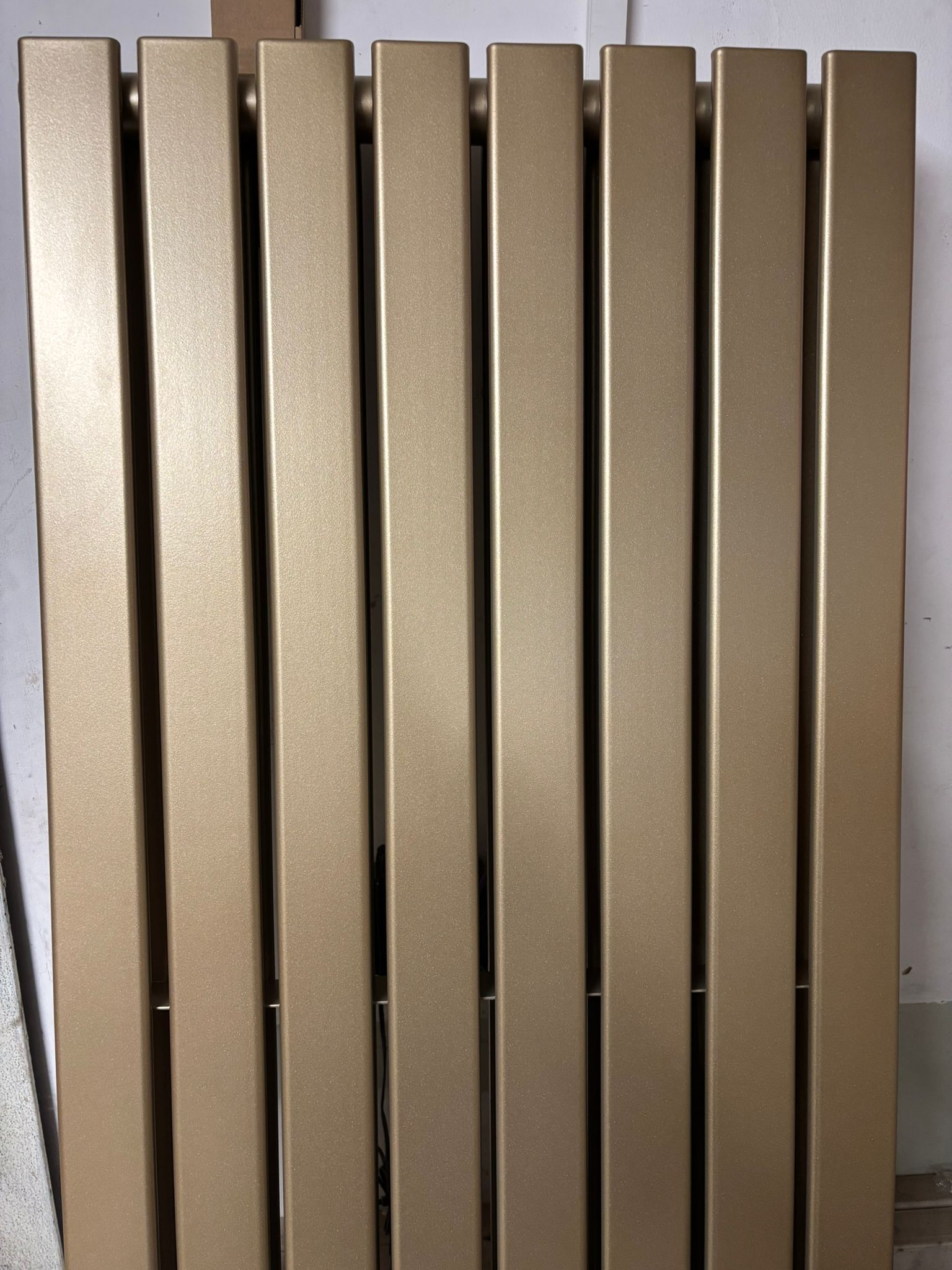 Refurbished Radiator Sleek Gold 3