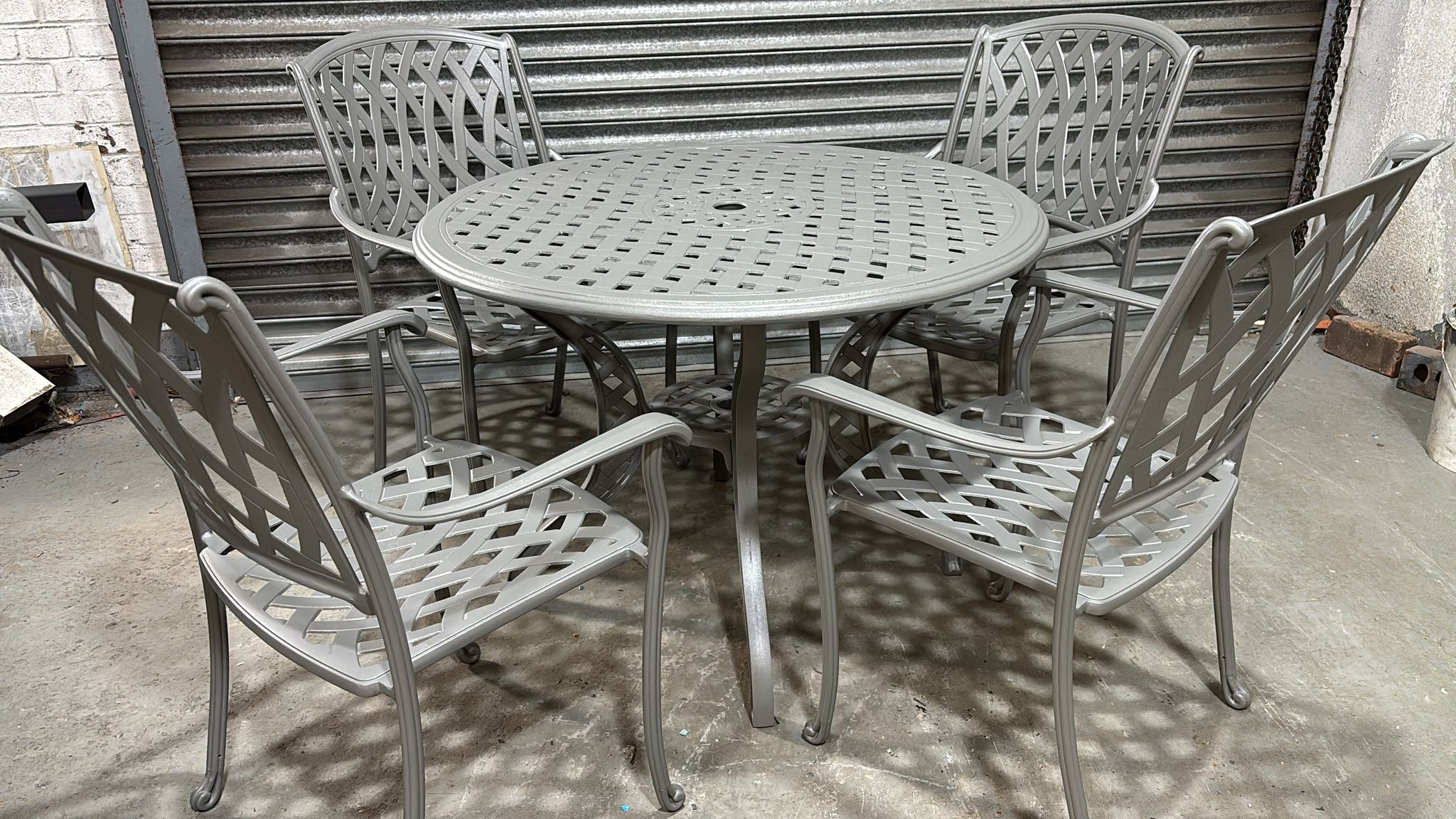 Restored Garden Patio Set In Silver Texture 2