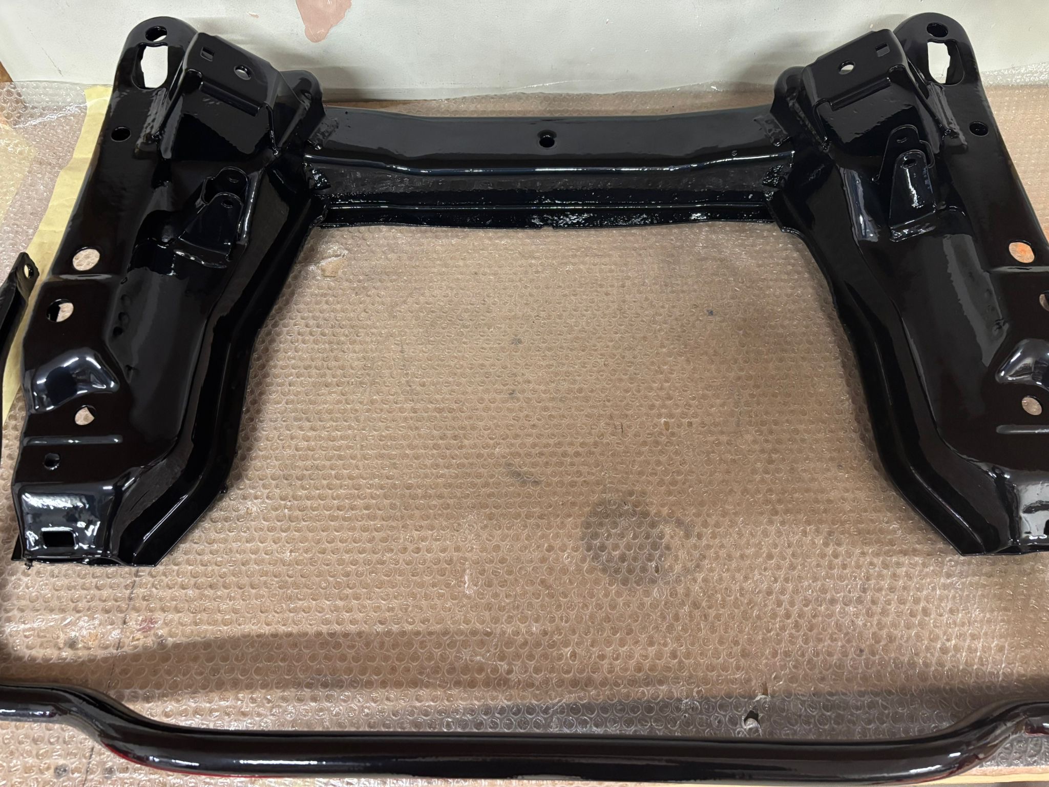 Subframe And Anti Roll Bar Plaskote Gloss Black
